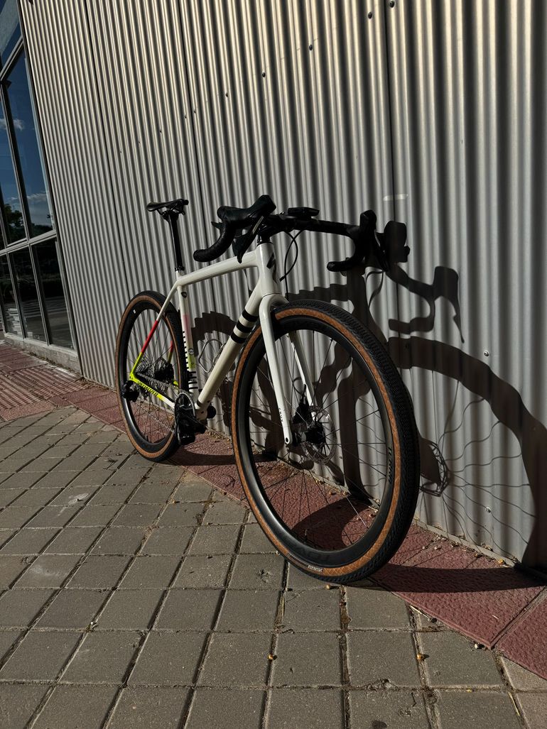 Used Specialized Crux Pro - SRAM Force XPLR eTAP AXS 2024 2024 Road & Gravel, White — image 2 of 18