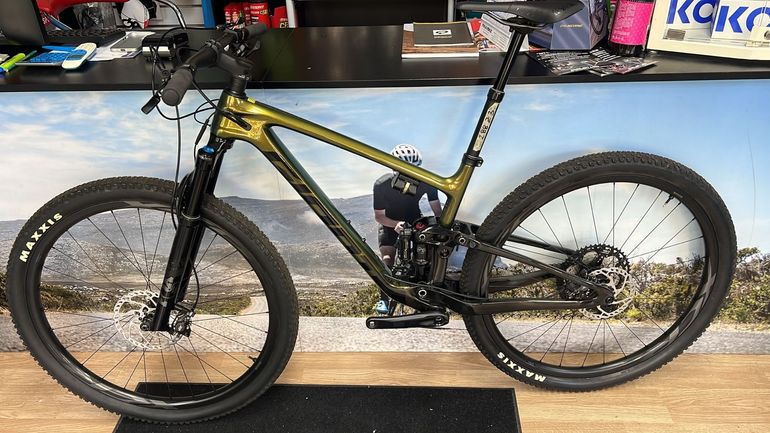 Used Giant Anthem Advanced Pro 29 1 2022 2022 Mountainbike, Green, 29 — image 6 of 9