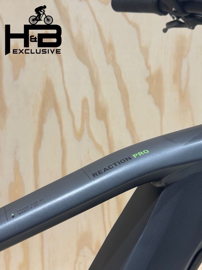 Used CUBE Reaction Hybrid Pro 625 SHIMANO DEORE 2022 Mountainbike, Light Gray — image 8 of 12