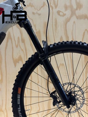 Used Stevens E-Inception ED 8.7.2 GTF Carbon Shimano XT 2022 Mountainbike, White — image 4 of 14