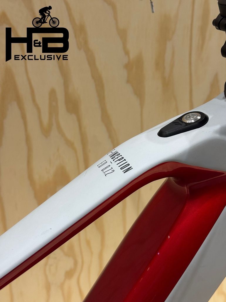 Used Stevens E-Inception ED 8.7.2 GTF Carbon Shimano XT 2022 Mountainbike, White — image 10 of 14