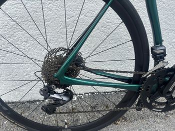 Used Cannondale Synapse Carbon Disc Ultegra Di2 2021 2021 Road & Gravel, Green — image 2 of 13
