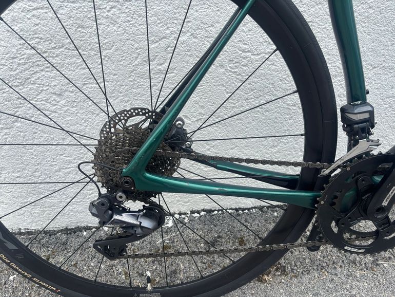 Used Cannondale Synapse Carbon Disc Ultegra Di2 2021 2021 Road & Gravel, Green — image 2 of 13