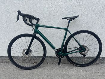 Used Cannondale Synapse Carbon Disc Ultegra Di2 2021 2021 Road & Gravel, Green — image 9 of 13