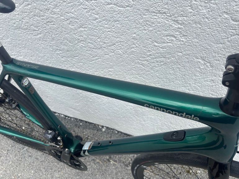 Used Cannondale Synapse Carbon Disc Ultegra Di2 2021 2021 Road & Gravel, Green — image 7 of 13