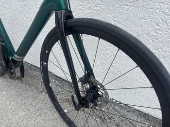 Used Cannondale Synapse Carbon Disc Ultegra Di2 2021 2021 Road & Gravel, Green — image 6 of 13