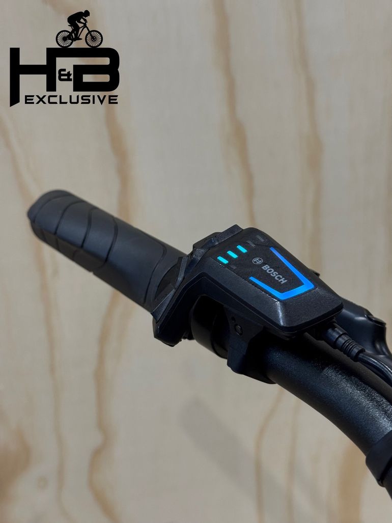 Used CUBE Kathmandu Hybrid Pro 625 Shimano Deore 2024 Urban — image 8 of 15