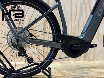 Used CUBE Kathmandu Hybrid Pro 625 Shimano Deore 2024 Urban — image 3 of 15
