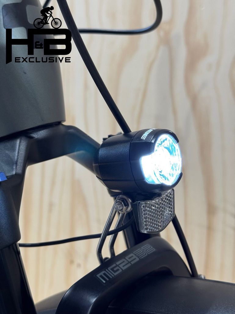 Used CUBE Kathmandu Hybrid Pro 625 Shimano Deore 2024 Urban — image 5 of 15