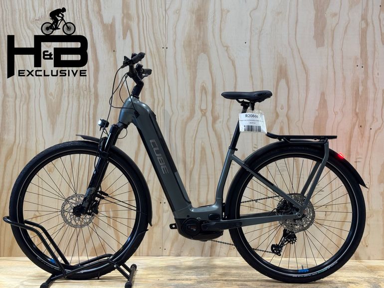Used CUBE Kathmandu Hybrid Pro 625 Shimano Deore 2024 Urban — image 2 of 15
