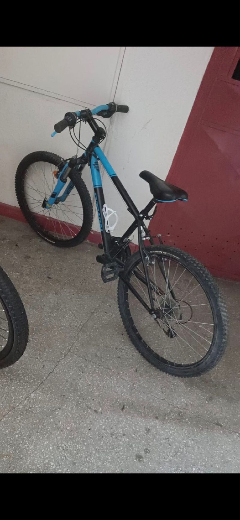 Used B Twin Custom Urban, Blue — image 3 of 3