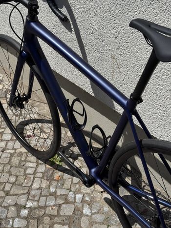 Used Specialized Aethos Comp - Rival eTap AXS 2022 2022 Road & Gravel, Violett — image 13 of 13