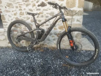 Used Trek Slash 9.9 XTR Gen 5 2021 2022 MTB