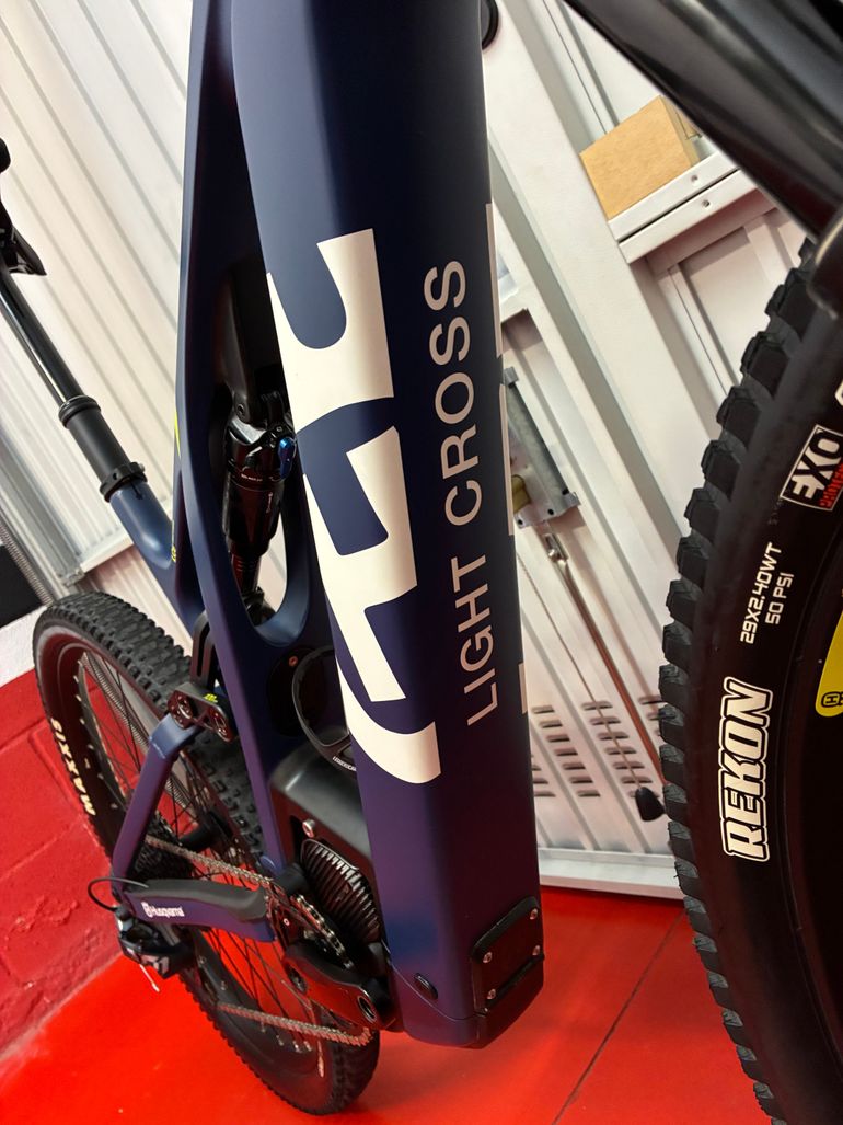 Used Husqvarna Light Cross LC6 2023 2023 Mountainbike, Blue, 27.5 — image 6 of 12