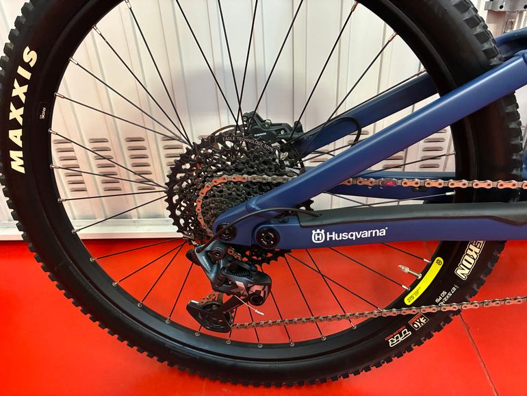 Used Husqvarna Light Cross LC6 2023 2023 Mountainbike, Blue, 27.5 — image 3 of 12