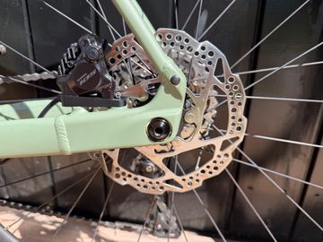 Orbea Avant H30 2024 Road & Gravel usato, Verde — immagine 5 di 6