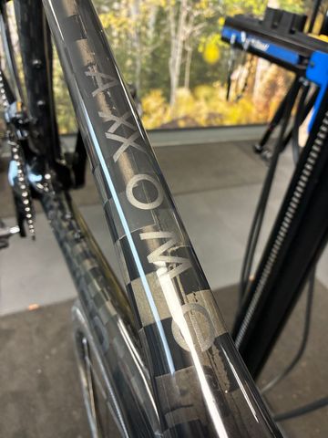 Used Origine Axxome Shimano Ultegra Di2 2021 Road & Gravel, Black — image 10 of 11