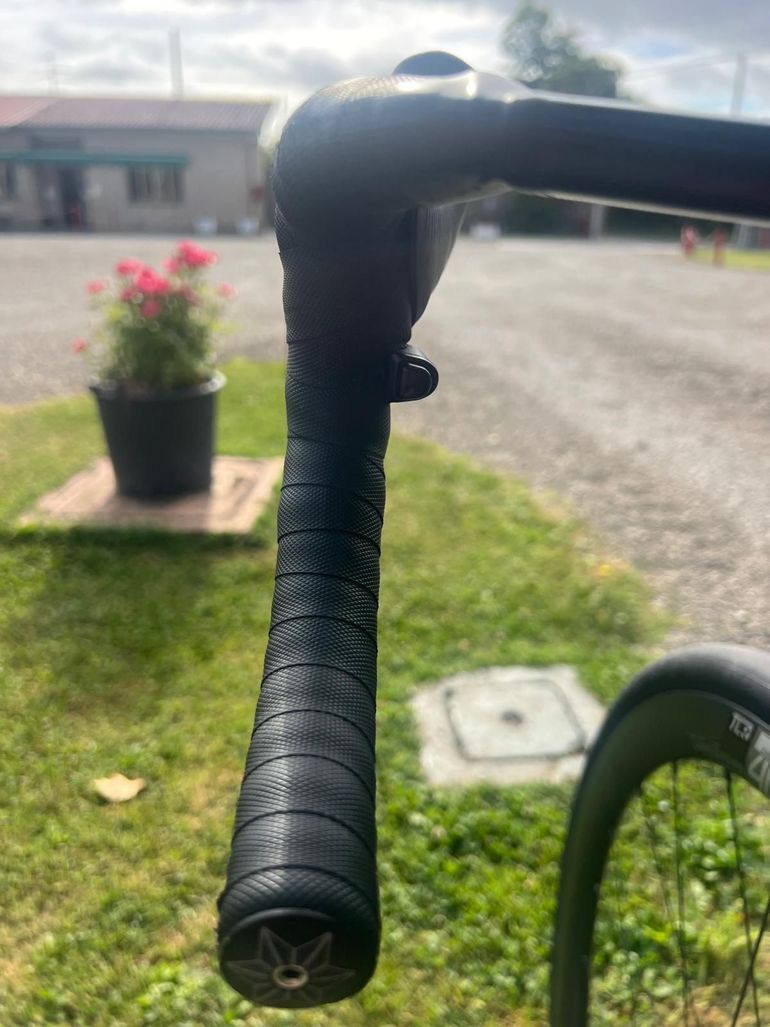 Used Specialized S-Works Tarmac SL7 - SRAM Red eTap AXS 2023 2023 Road & Gravel, Black — image 9 of 20