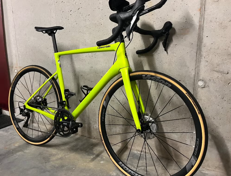 Used Cannondale SuperSix Evo 2022 2022 Road & Gravel — image 1 of 10