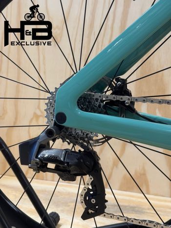 Used Canyon Aeroad CF SLX 7 ETap Carbon Sram Rival AXS 2023 Road & Gravel, Green — image 10 of 11