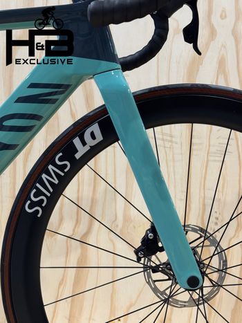 Used Canyon Aeroad CF SLX 7 ETap Carbon Sram Rival AXS 2023 Road & Gravel, Green — image 4 of 11