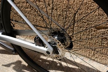 Used BMC Roadmachine 01 FOUR 2024 2024 Road & Gravel, Light Gray — image 8 of 19