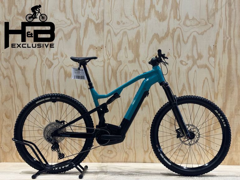 Used Focus Thron² 6.7 Shimano Deore 2023 Mountainbike, Azul — image 1 of 12