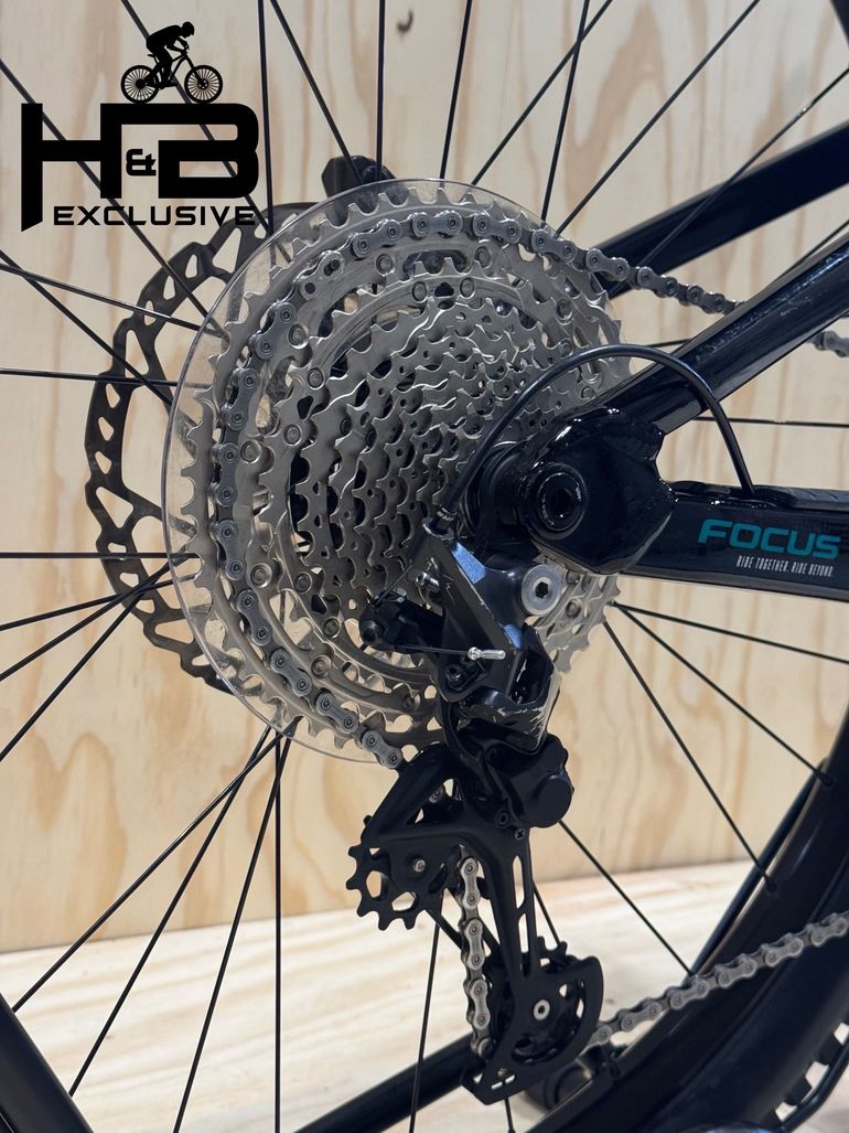 Used Focus Thron² 6.7 Shimano Deore 2023 Mountainbike, Azul — image 12 of 12