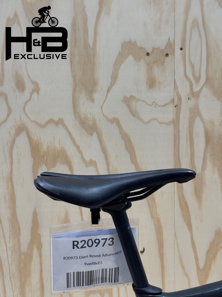 Used Giant Revolt Advanced 0 Carbon Shimano GRX 2021 Road & Gravel, Black — image 9 of 12