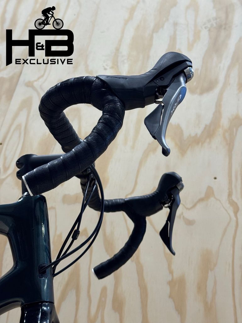 Used Giant Revolt Advanced 0 Carbon Shimano GRX 2021 Road & Gravel, Black — image 7 of 12