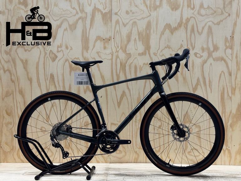 Used Giant Revolt Advanced 0 Carbon Shimano GRX 2021 Road & Gravel, Black — image 1 of 12