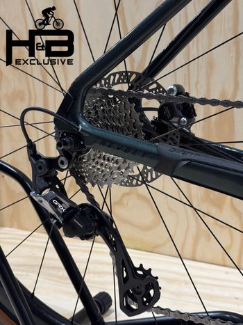 Used Giant Revolt Advanced 0 Carbon Shimano GRX 2021 Road & Gravel, Black — image 12 of 12