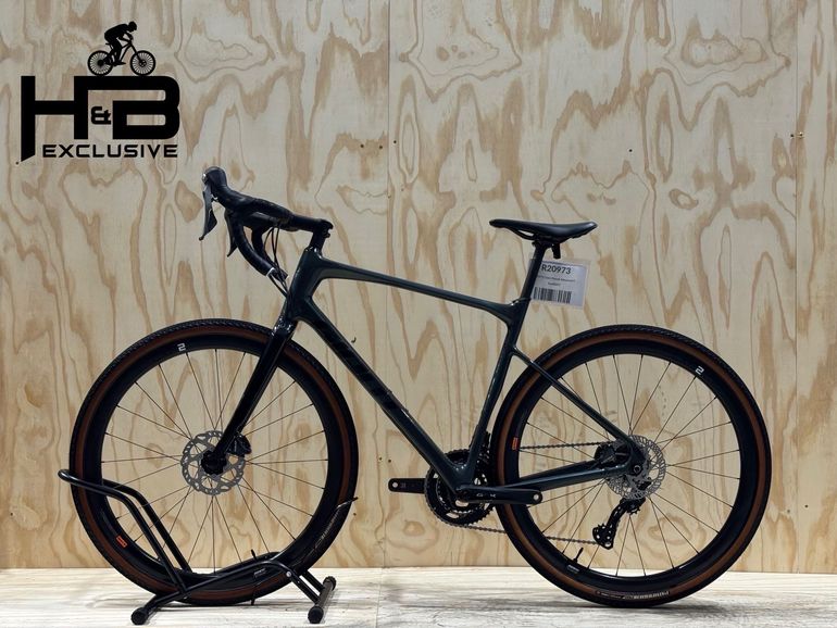 Used Giant Revolt Advanced 0 Carbon Shimano GRX 2021 Road & Gravel, Black — image 2 of 12