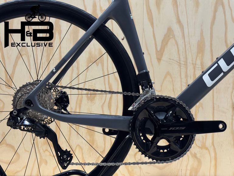 Used CUBE Agree C:62 Carbon Shimano 105 Di2 2024 Road & Gravel, Black — image 3 of 11