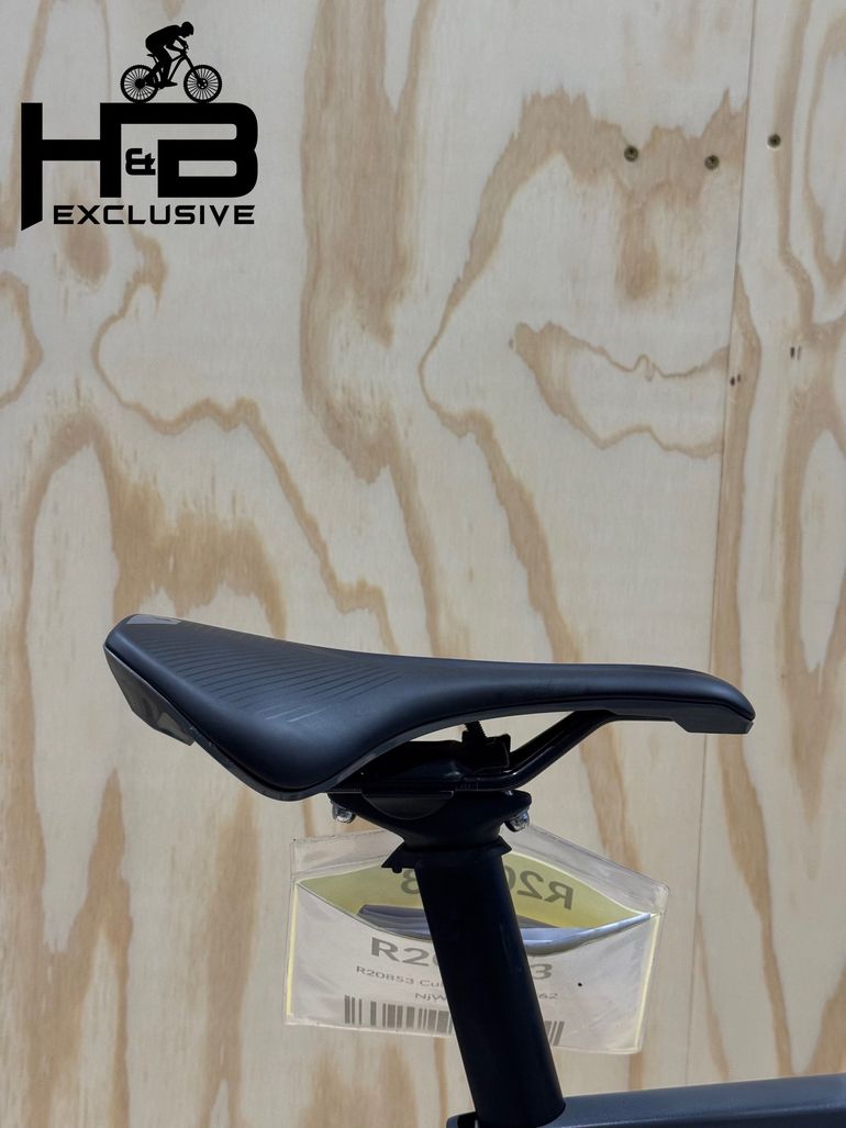 Used CUBE Agree C:62 Carbon Shimano 105 Di2 2024 Road & Gravel, Black — image 8 of 11