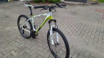 Used Whistle 1054V 2011 Mountainbike, Weiß — image 2 of 10
