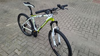 Used Whistle 1054V 2011 Mountainbike, Weiß — image 4 of 10