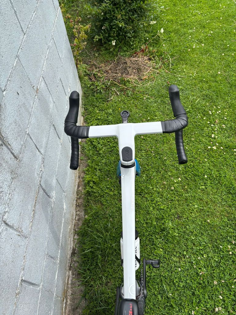 Used CUBE LITENING AERO C:68X PRO 2024 2024 Road & Gravel, White — image 6 of 6
