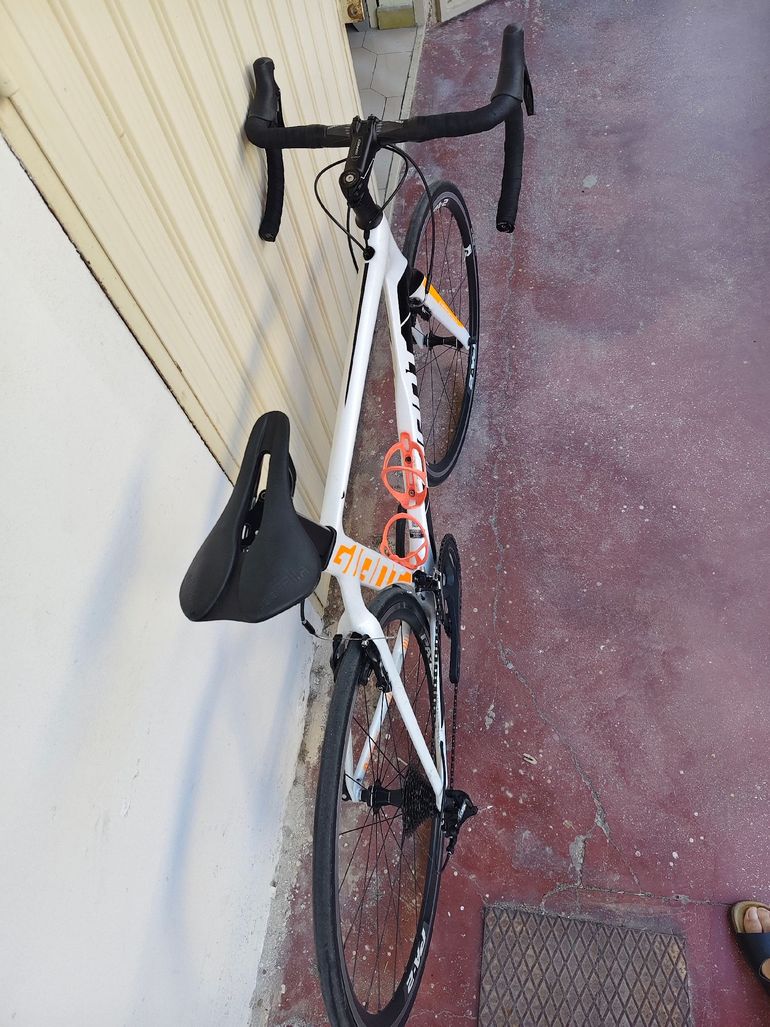 Used Giant Propel Shimano 105 2018 Road & Gravel, Weiß — image 3 of 7