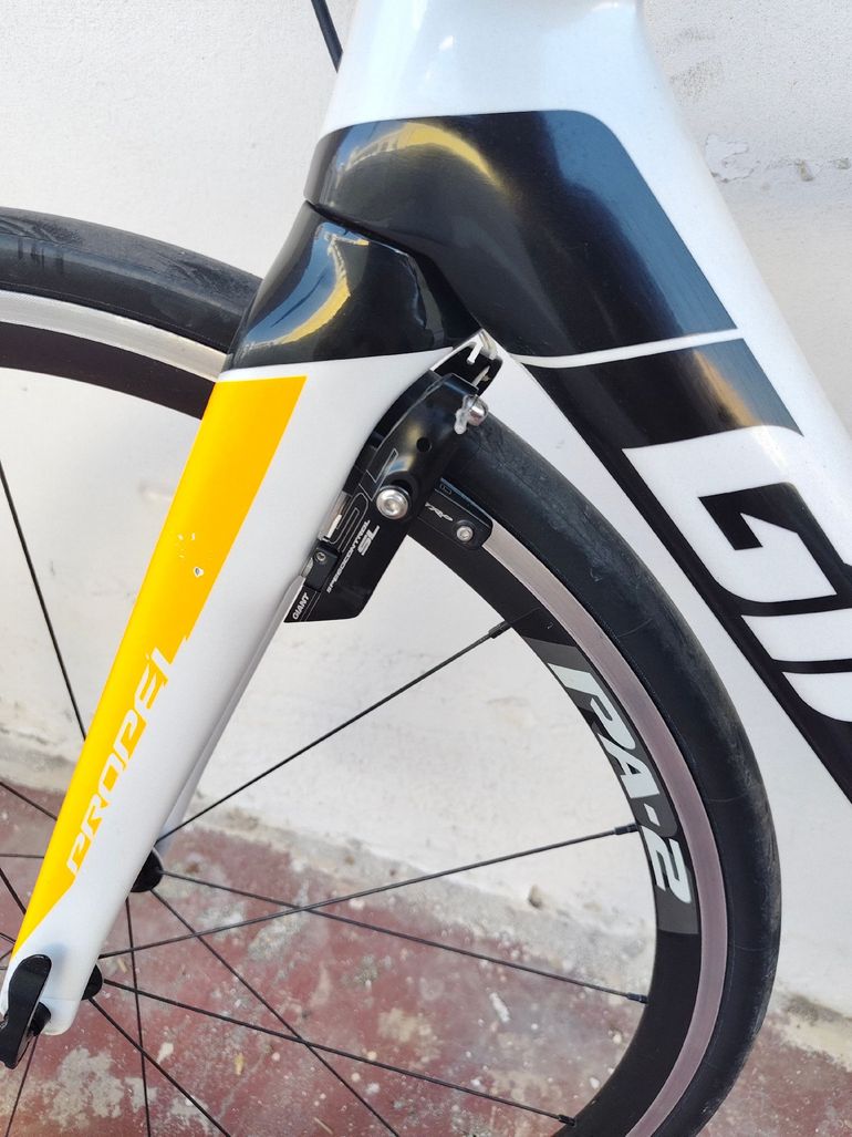 Used Giant Propel Shimano 105 2018 Road & Gravel, Weiß — image 7 of 7