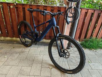 Used Lapierre E-Zesty AM 9.4 2023 2023 Mountainbike, Blue, 29 — image 3 of 5