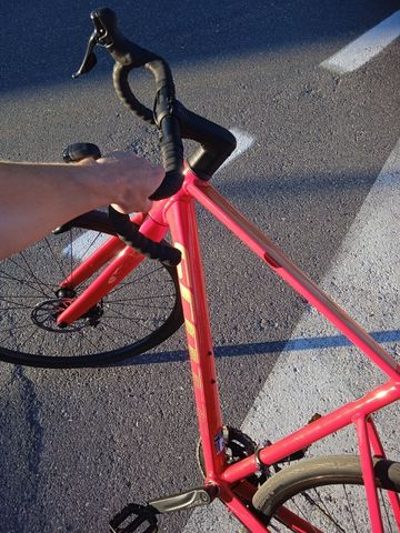 Scott Speedster Shimano Sora 2023 Road & Gravel usato, Rosso — immagine 9 di 11