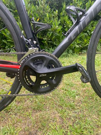 Used Giant TCR Advanced 2 2017 2017 Road & Gravel, Black — image 5 of 11