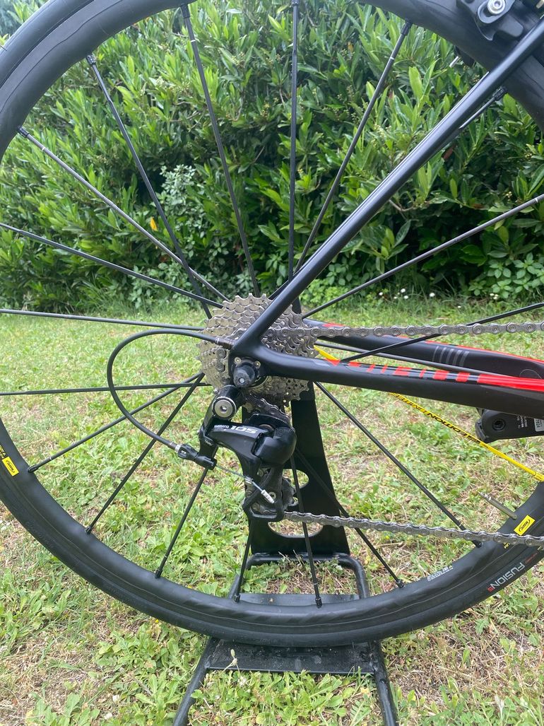 Used Giant TCR Advanced 2 2017 2017 Road & Gravel, Black — image 6 of 11
