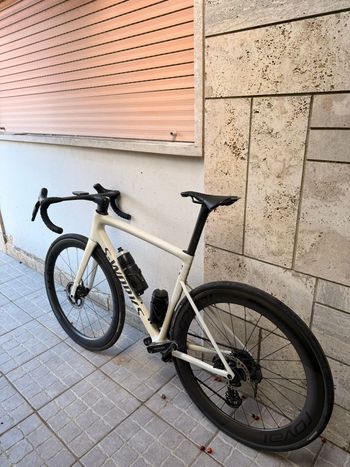 Used Specialized S-Works Tarmac SL8 - Shimano Dura-Ace Di2 2026 2026 Road & Gravel, White — image 2 of 3