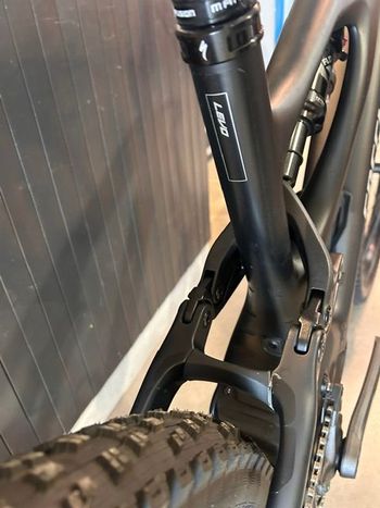 Used Specialized Turbo Levo 3 Comp Carbon 2023 2023 Mountainbike — image 6 of 17