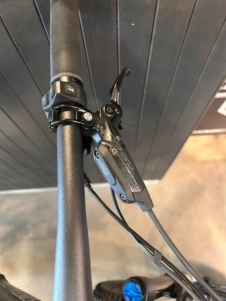 Used Specialized Turbo Levo 3 Comp Carbon 2023 2023 Mountainbike — image 10 of 17