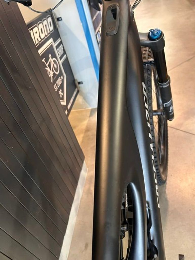 Used Specialized Turbo Levo 3 Comp Carbon 2023 2023 Mountainbike — image 7 of 17