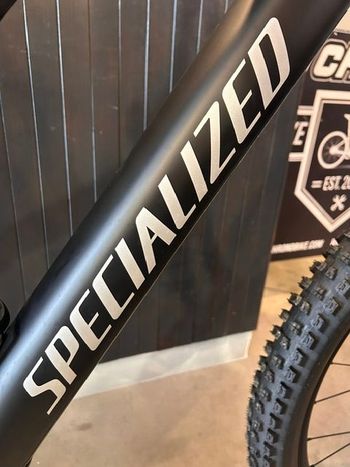 Used Specialized Turbo Levo 3 Comp Carbon 2023 2023 Mountainbike — image 2 of 17