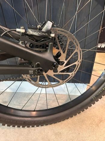 Used Specialized Turbo Levo 3 Comp Carbon 2023 2023 Mountainbike — image 15 of 17